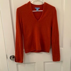 Cashmere v neck sweater